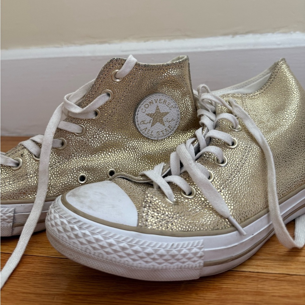 Gold High Top Converse W9